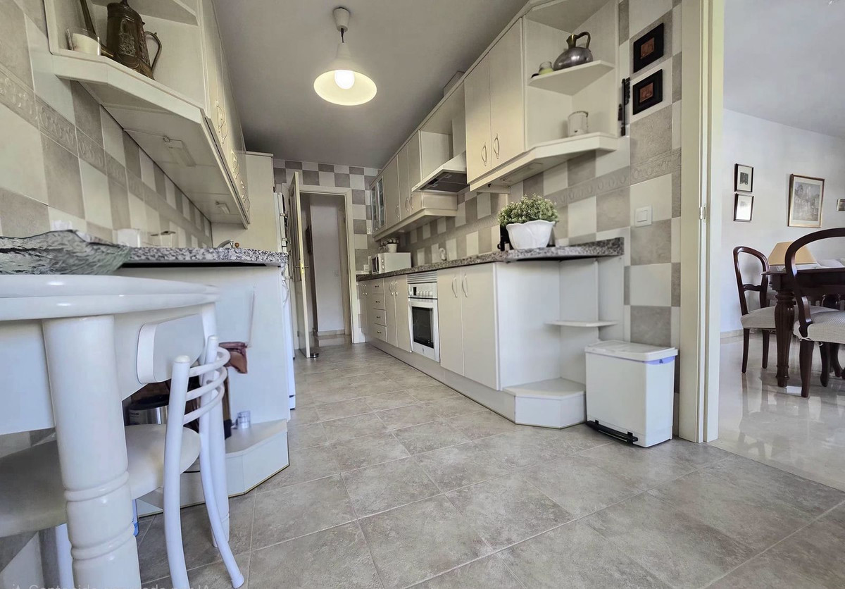 Appartement te koop in Fuengirola | 3 slaapkamers H5379145