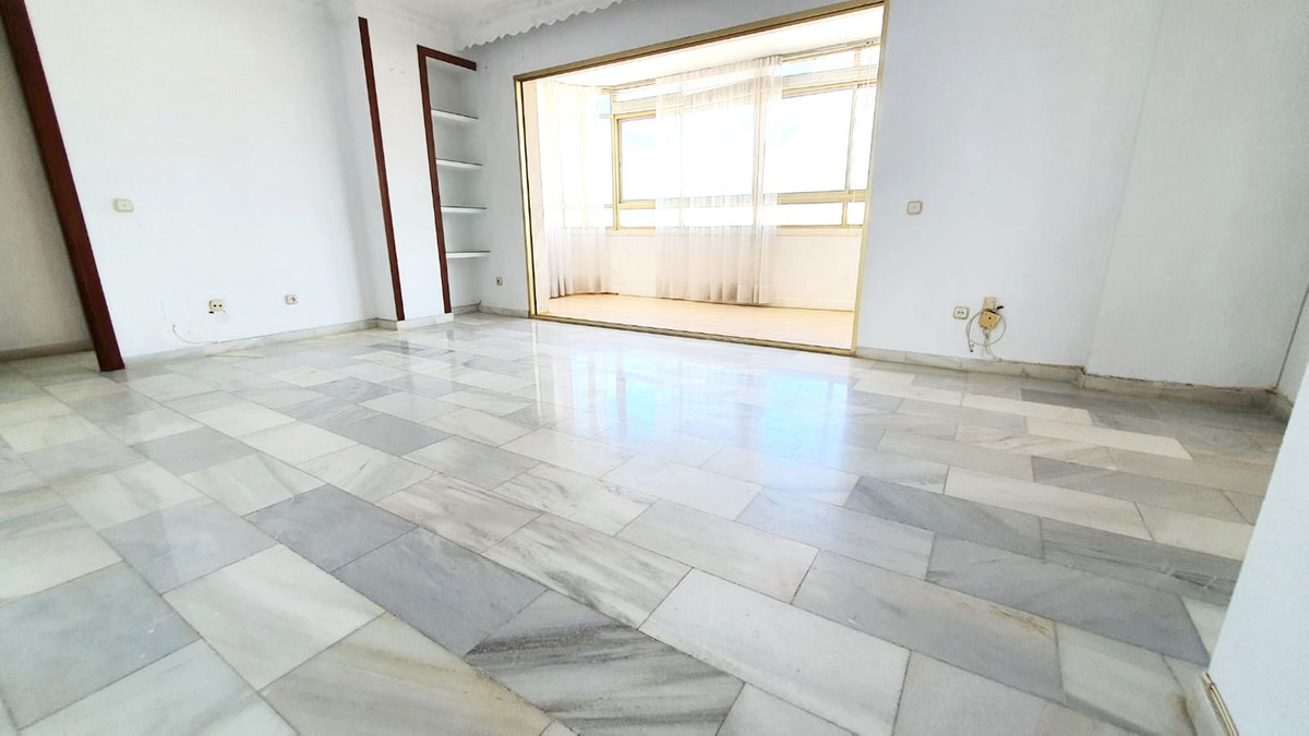 Appartement te koop in Fuengirola | 3 slaapkamers H5380912
