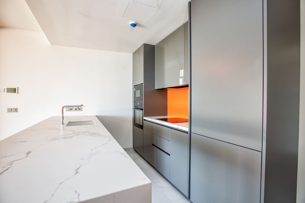 Appartement te koop in Fuengirola | 2 slaapkamers H5382079