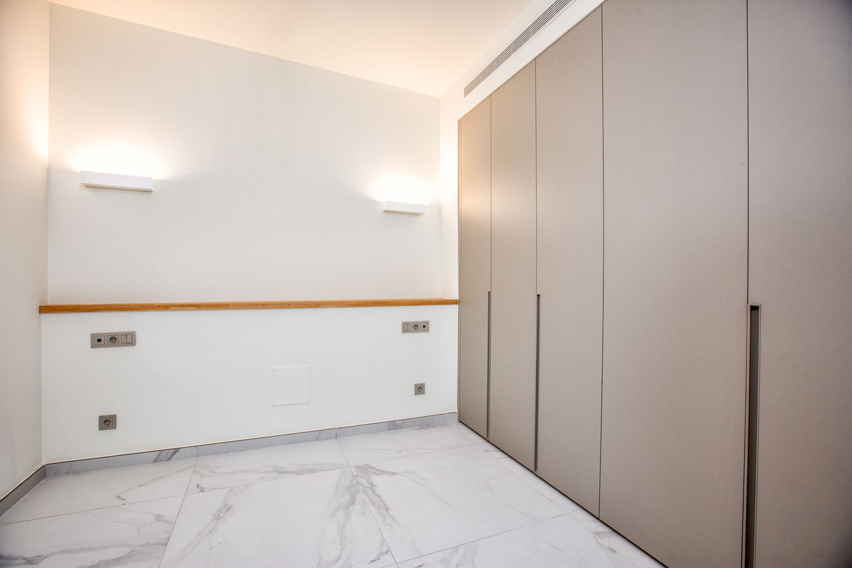 Appartement te koop in Fuengirola | 2 slaapkamers H5382079