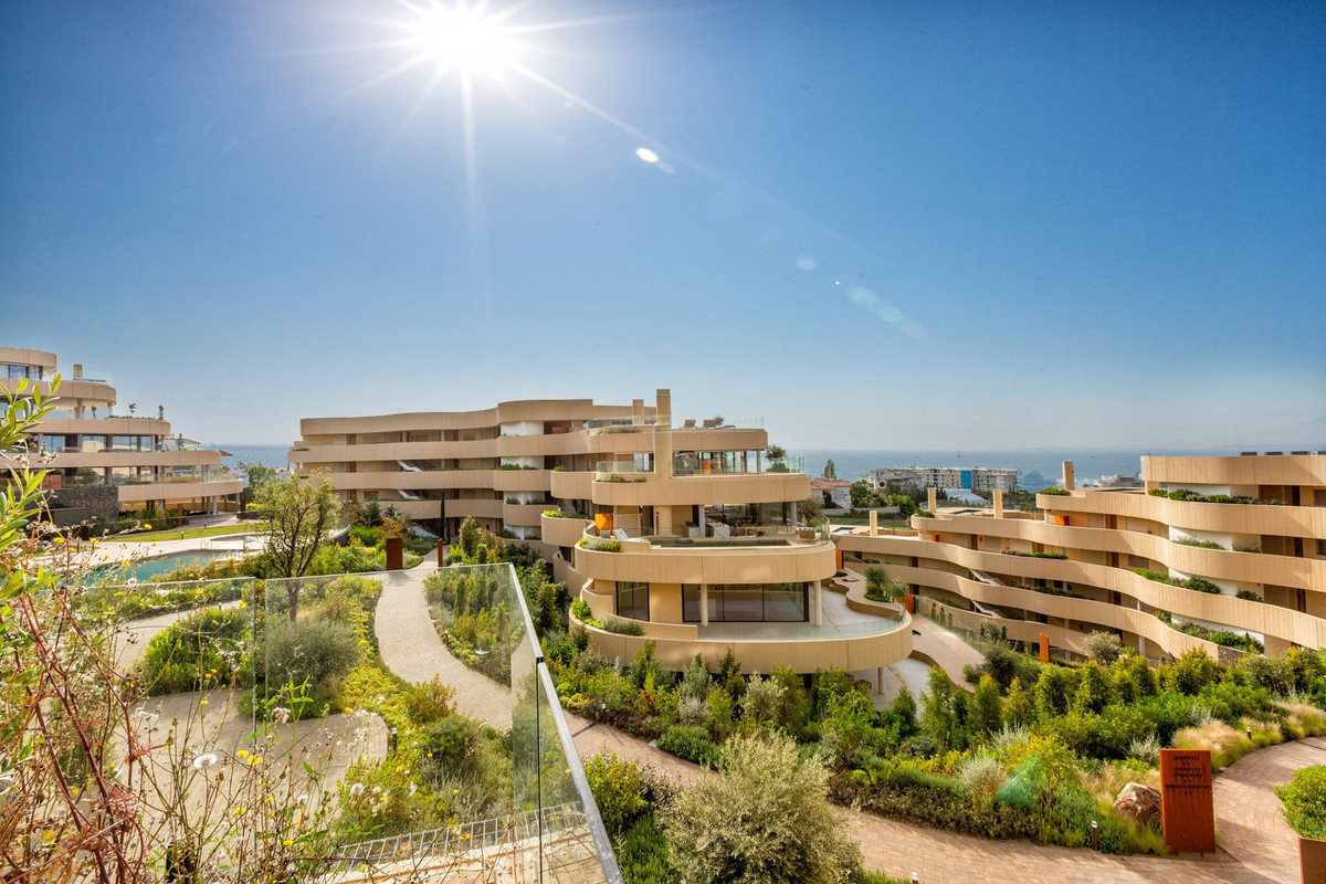 Appartement te koop in Fuengirola | 2 slaapkamers H5382079
