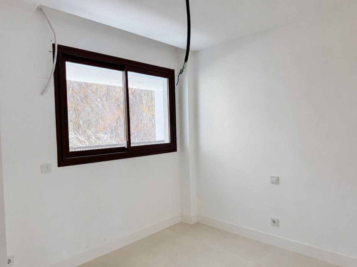 Appartement te koop in Fuengirola | 2 slaapkamers H5382886