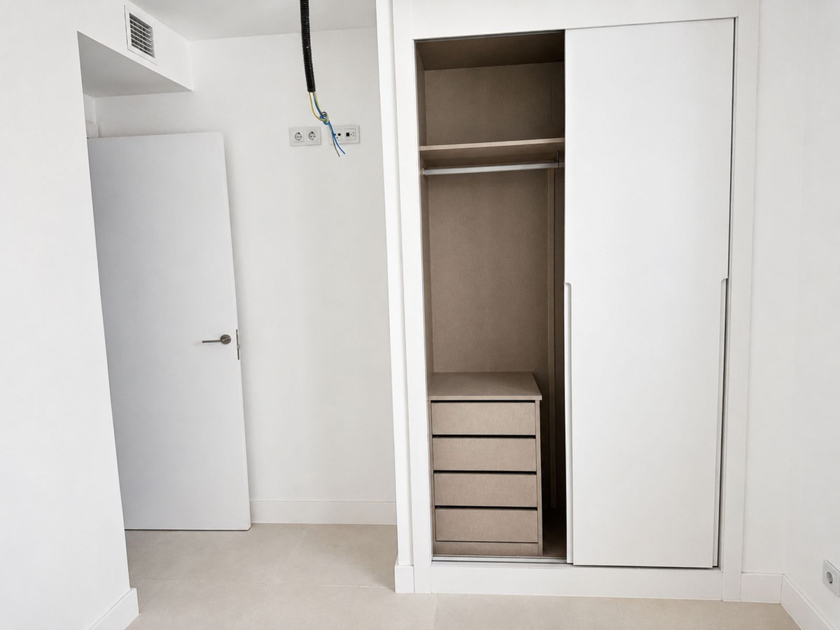 Appartement te koop in Fuengirola | 2 slaapkamers H5382886