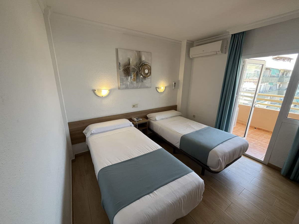 Appartement te koop in Fuengirola | 2 slaapkamers H5383645