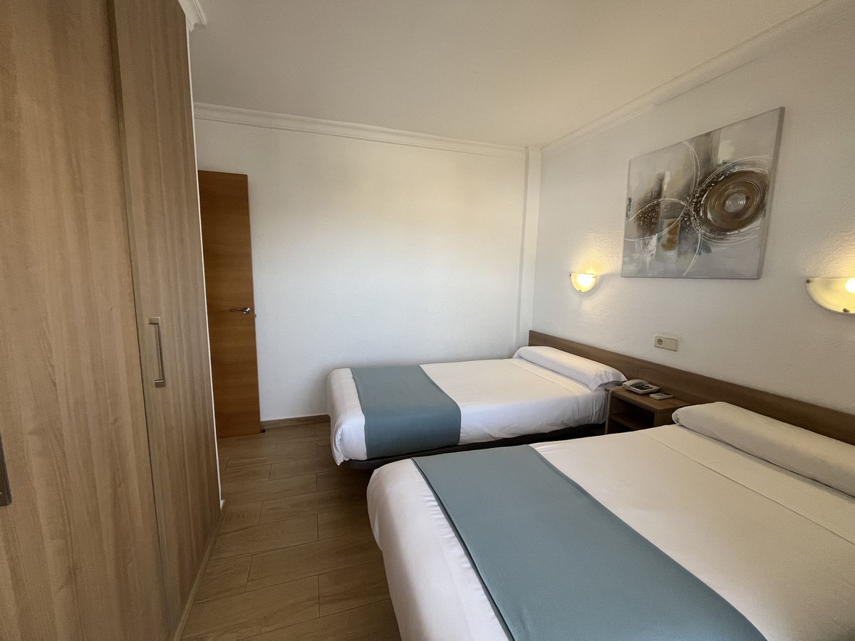 Appartement te koop in Fuengirola | 2 slaapkamers H5383645