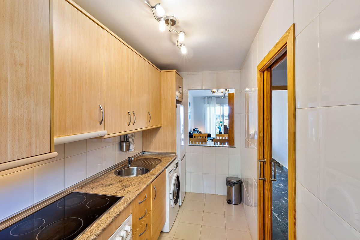 Appartement te koop in Fuengirola | 2 slaapkamers H5388016