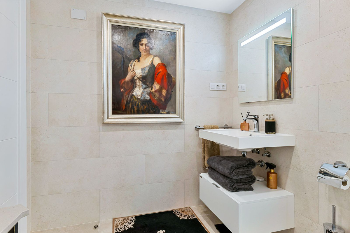 Appartement te koop in Fuengirola | 3 slaapkamers H5388106