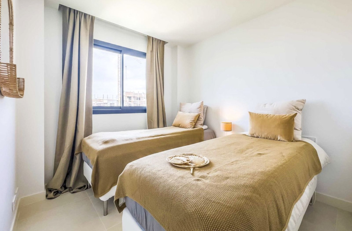Appartement te koop in Fuengirola | 2 slaapkamers H5389171