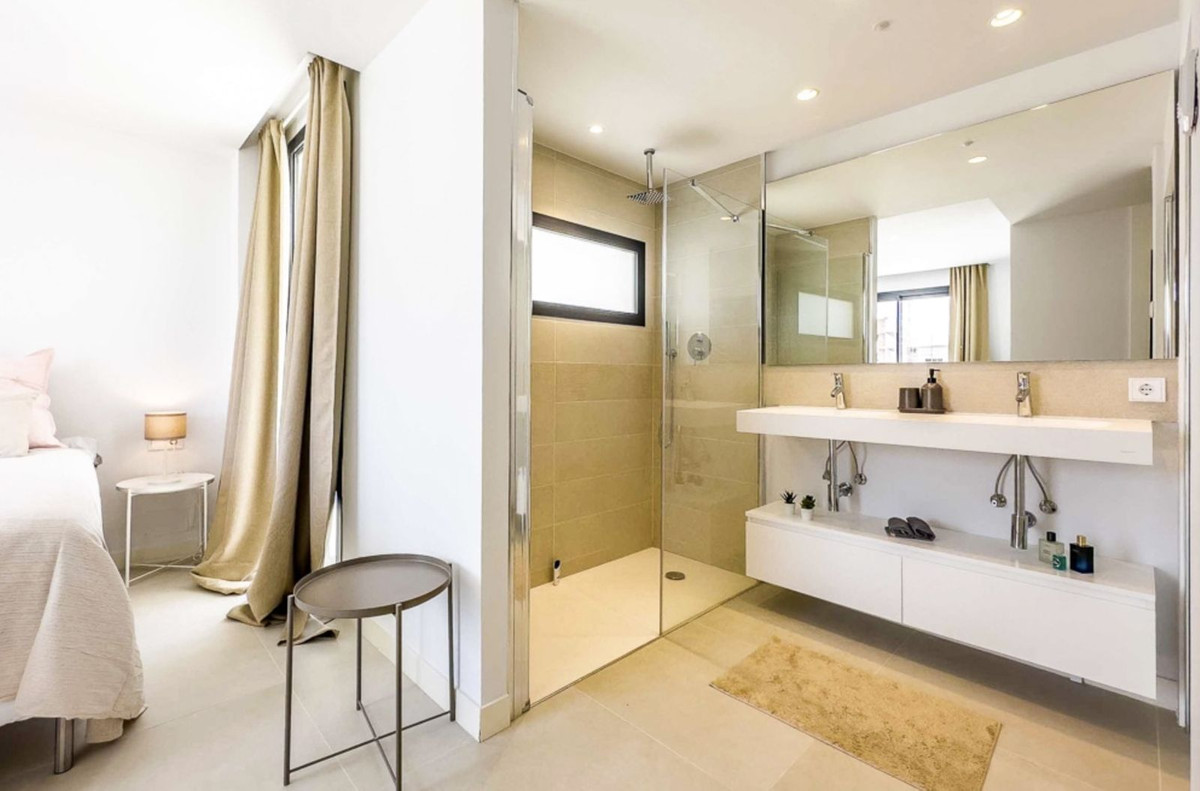 Appartement te koop in Fuengirola | 2 slaapkamers H5389171