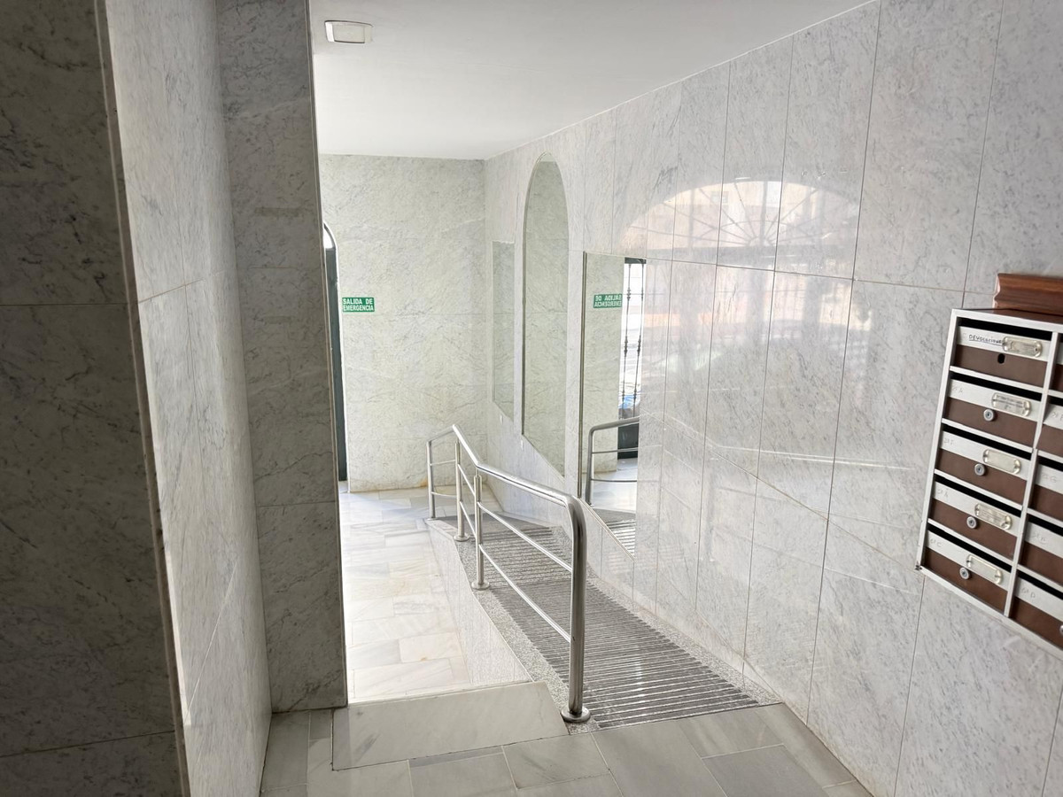 Appartement te koop in Fuengirola | 3 slaapkamers H5389954