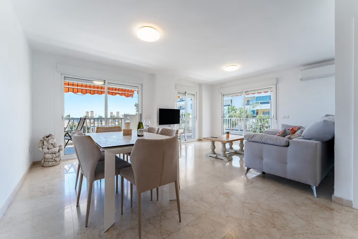 Appartement te koop in Fuengirola | 3 slaapkamers H5391259