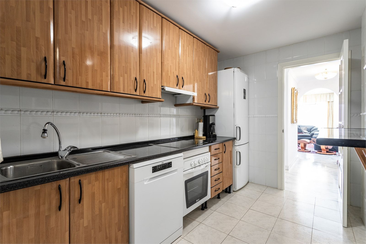 Appartement te koop in Fuengirola | 4 slaapkamers H5392921