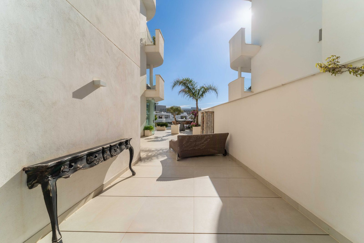 Appartement te koop in Fuengirola | 2 slaapkamers H5393380