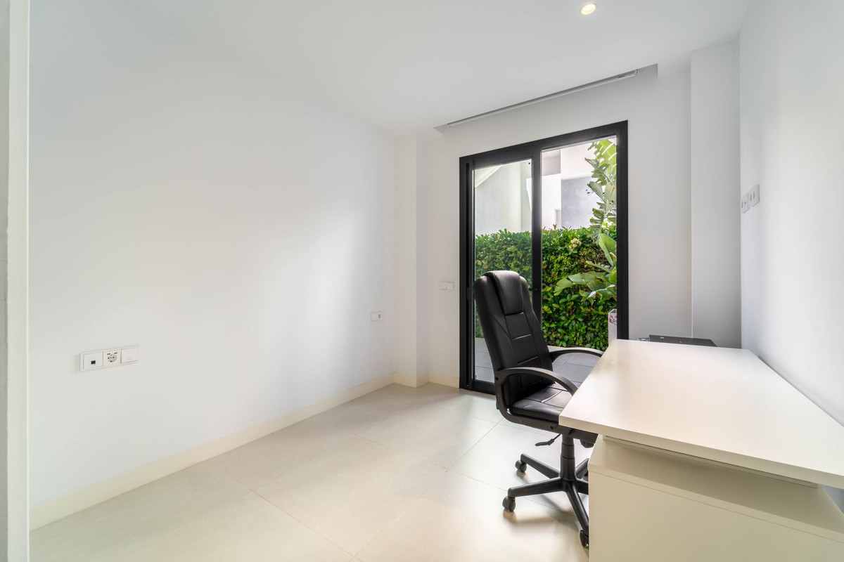 Appartement te koop in Fuengirola | 2 slaapkamers H5393380