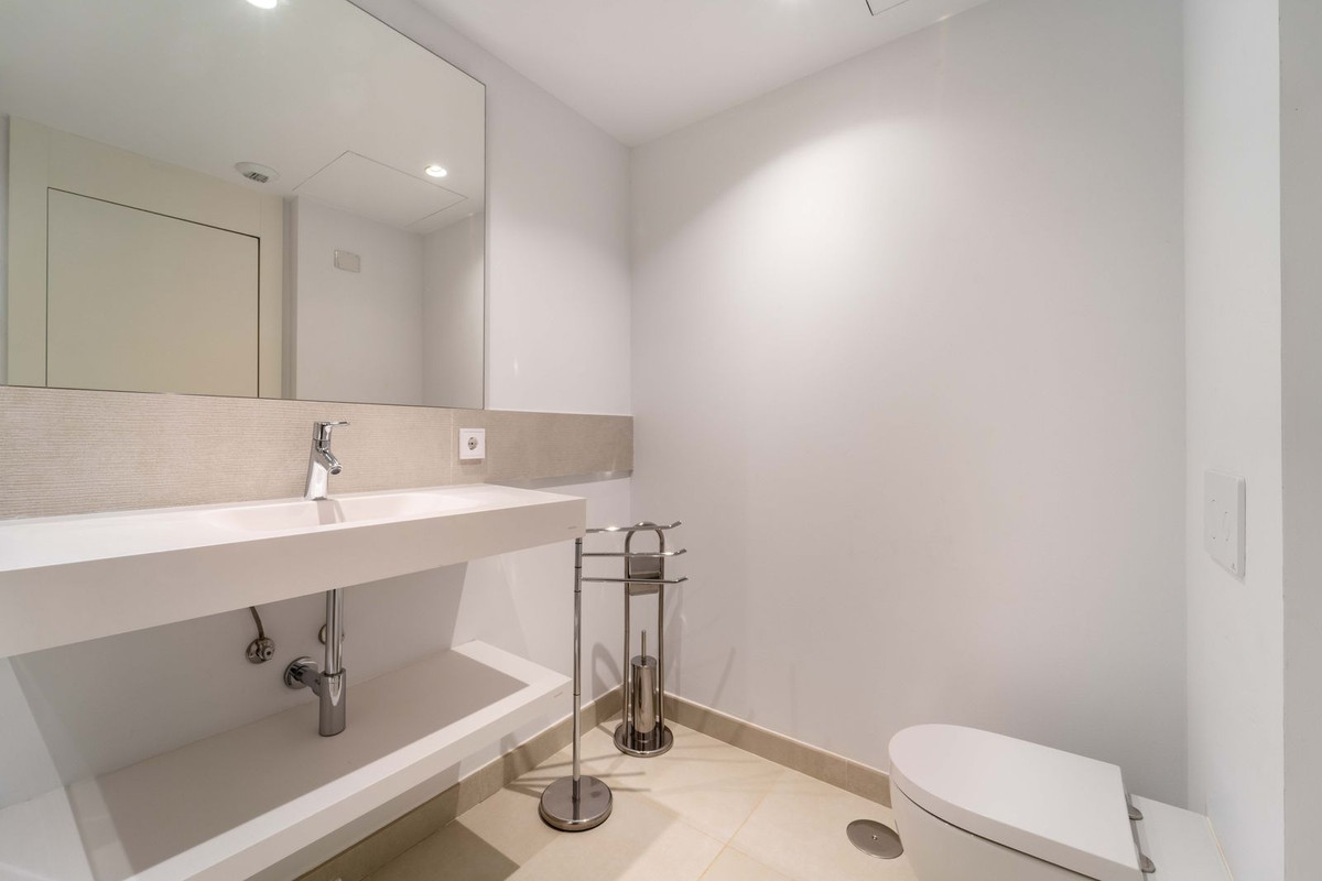 Appartement te koop in Fuengirola | 2 slaapkamers H5393380