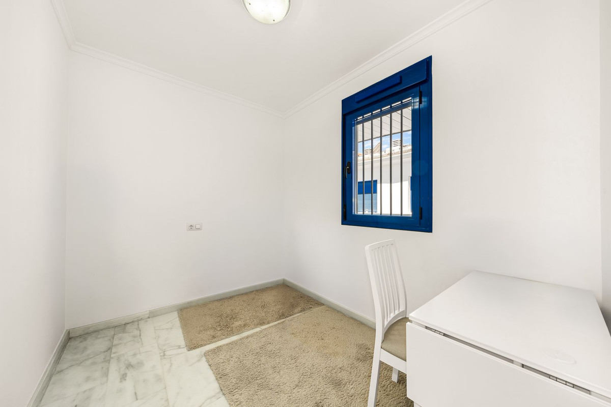 Appartement te koop in Fuengirola | 2 slaapkamers H5393431