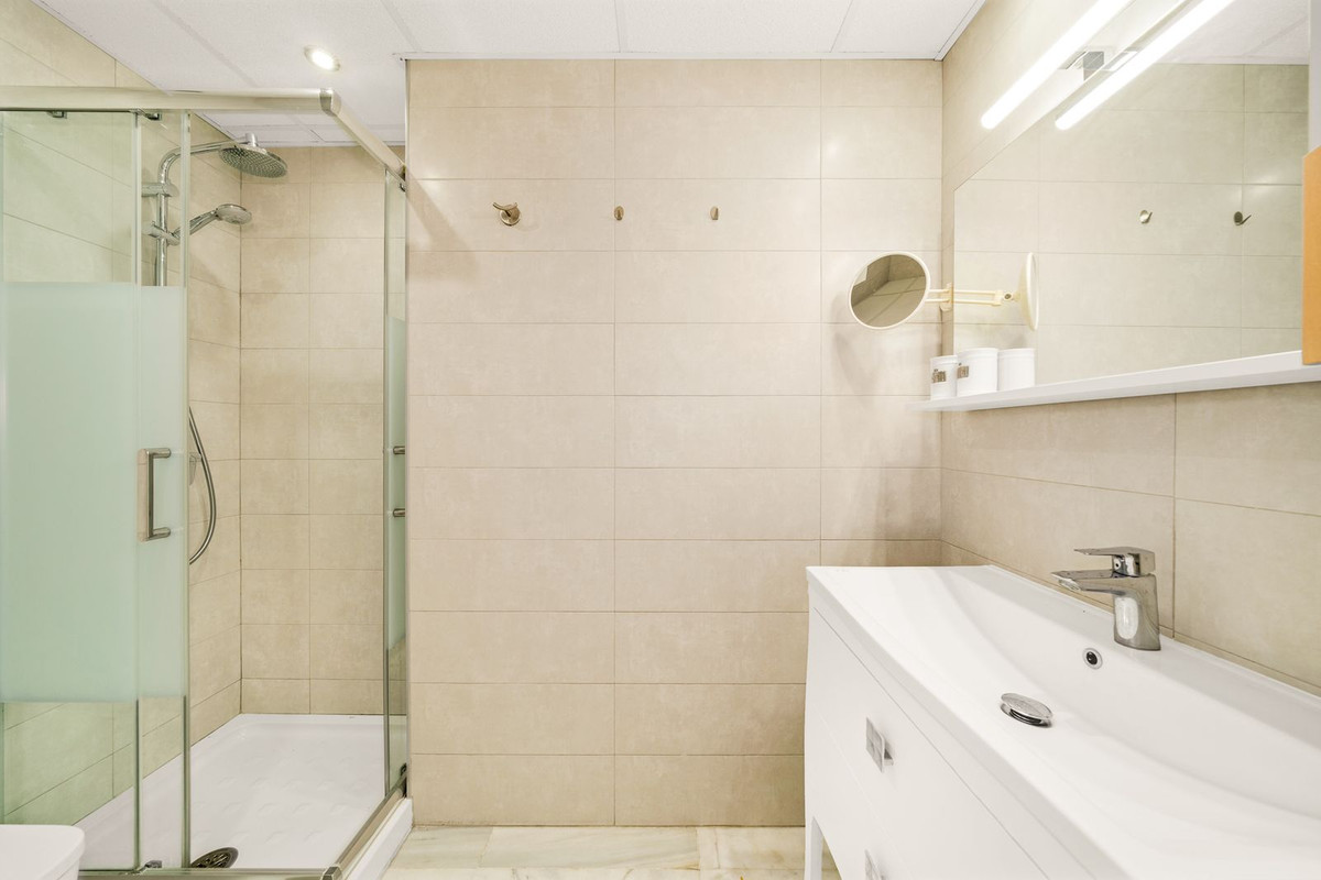 Appartement te koop in Fuengirola | 2 slaapkamers H5393431