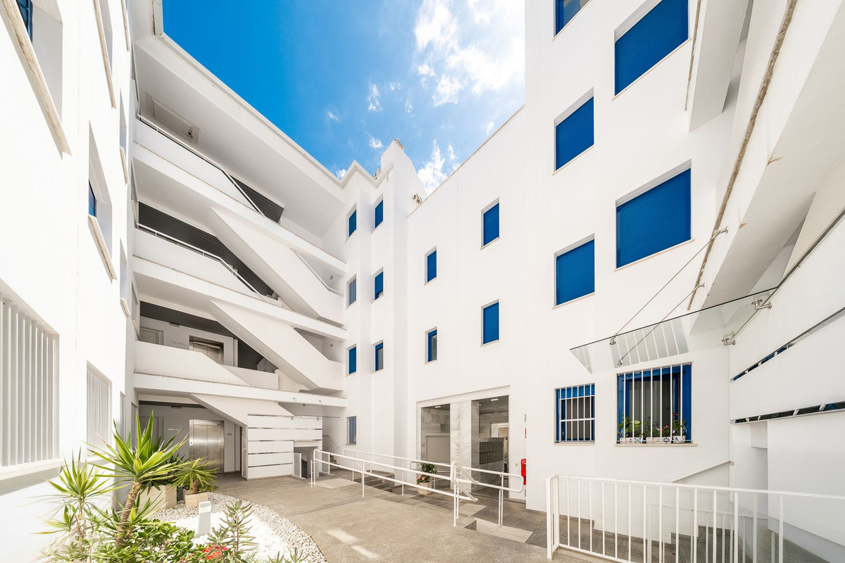 Appartement te koop in Fuengirola | 2 slaapkamers H5393431