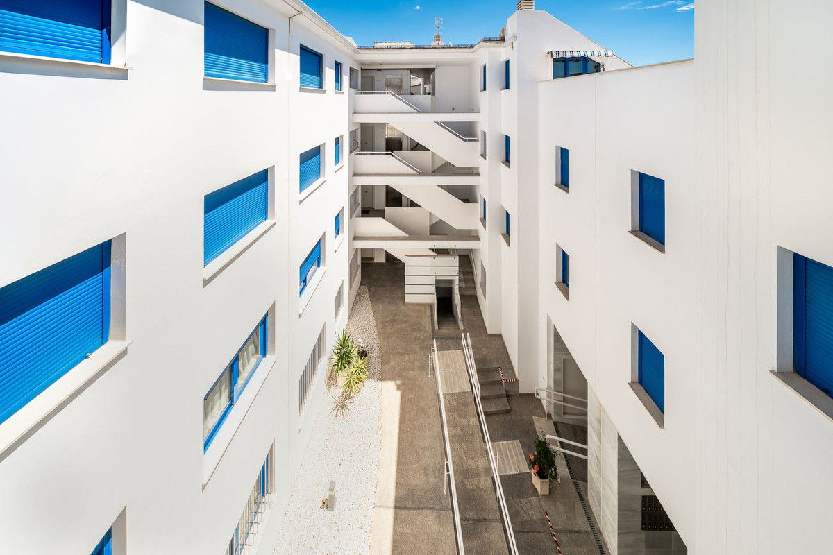 Appartement te koop in Fuengirola | 2 slaapkamers H5393431