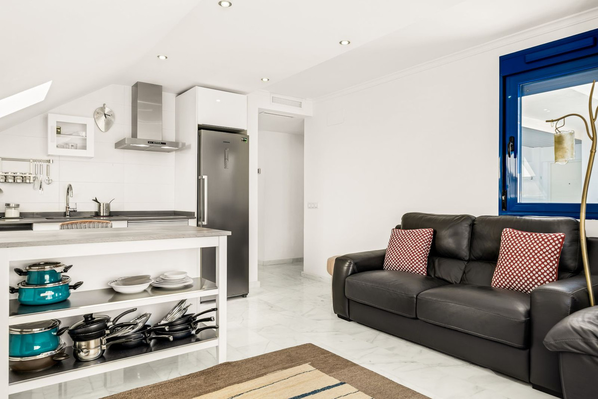 Appartement te koop in Fuengirola | 2 slaapkamers H5393431