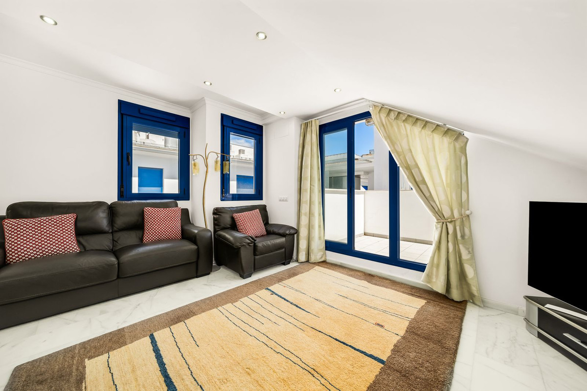 Appartement te koop in Fuengirola | 2 slaapkamers H5393431