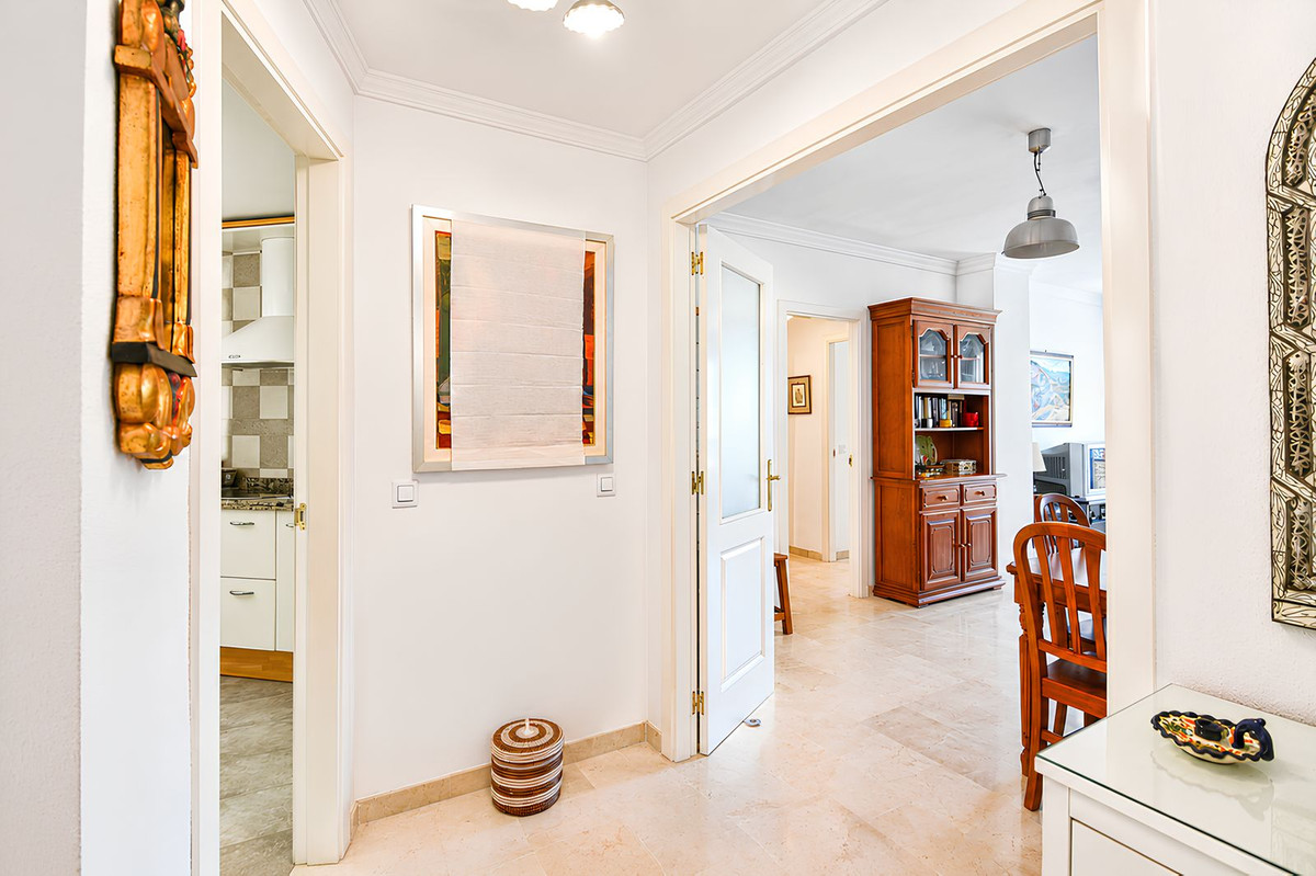 Appartement te koop in Fuengirola | 2 slaapkamers H5394280