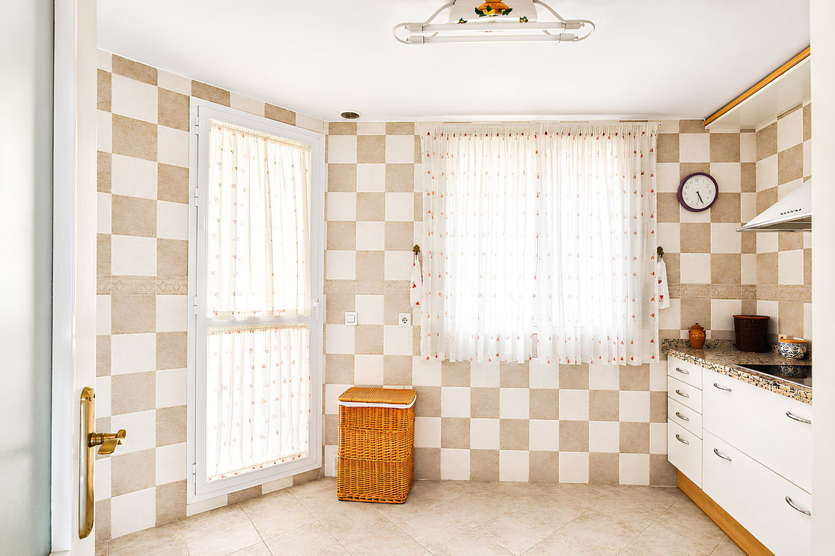 Appartement te koop in Fuengirola | 2 slaapkamers H5394280