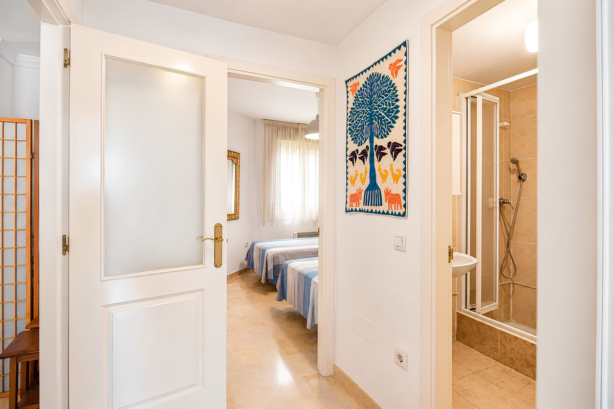 Appartement te koop in Fuengirola | 2 slaapkamers H5394280