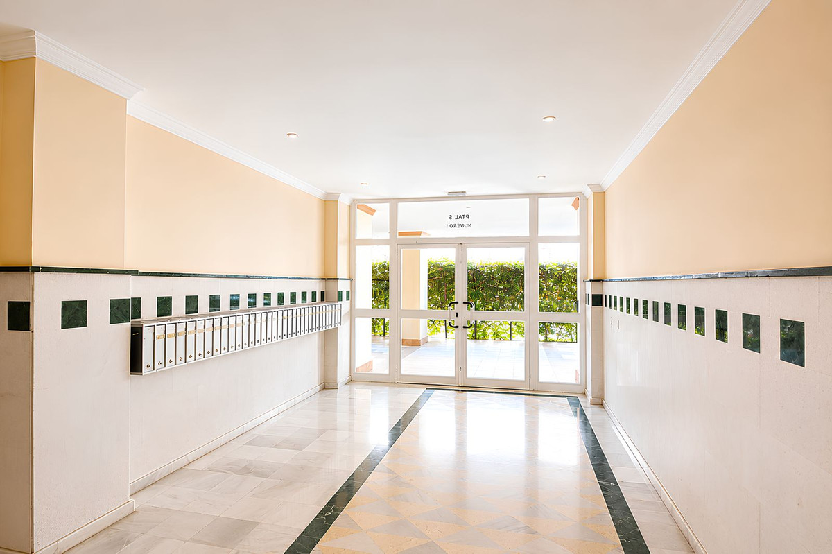 Appartement te koop in Fuengirola | 2 slaapkamers H5394280