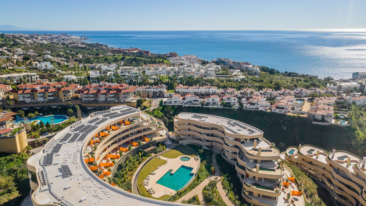Appartement te koop in Fuengirola | 2 slaapkamers H5396527
