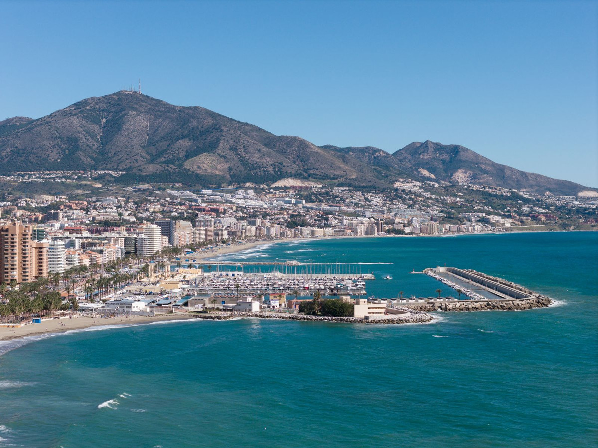 Appartement te koop in Fuengirola | 2 slaapkamers H5398648