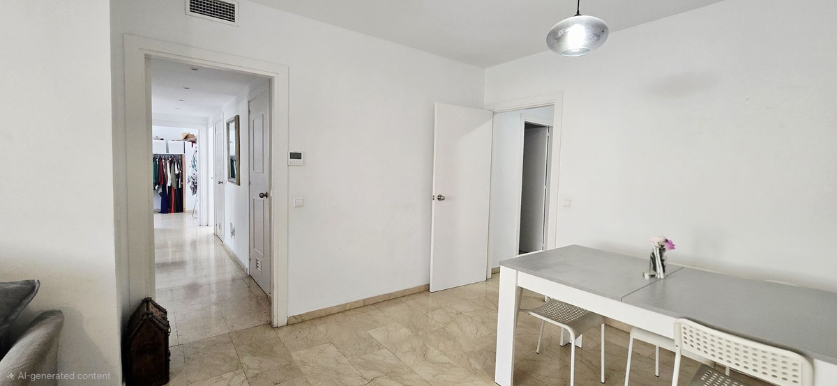 Appartement te koop in Fuengirola | 4 slaapkamers H5407006