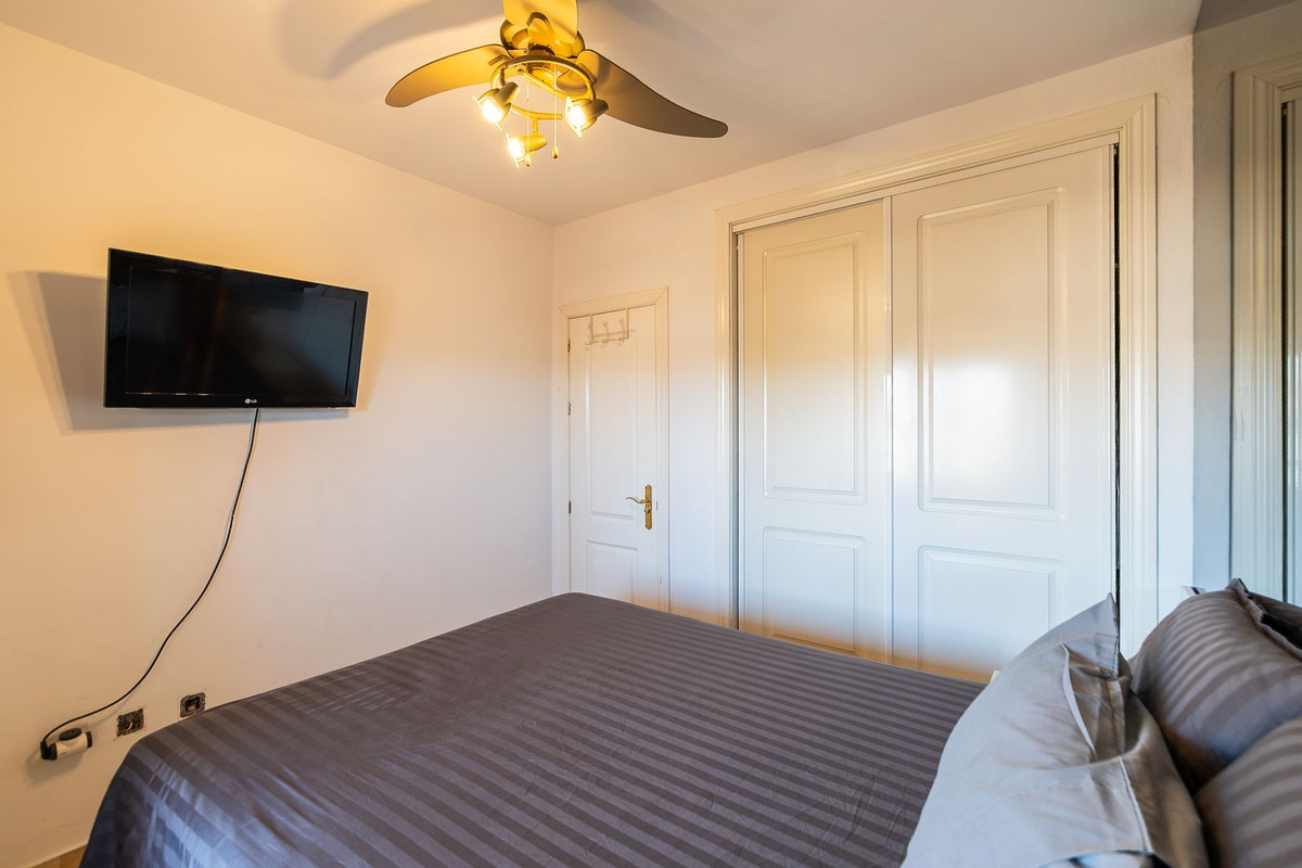 Appartement te koop in Fuengirola | 2 slaapkamers H5411668