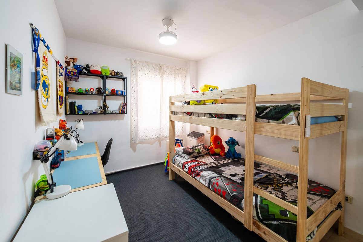 Appartement te koop in Fuengirola | 2 slaapkamers H5411668