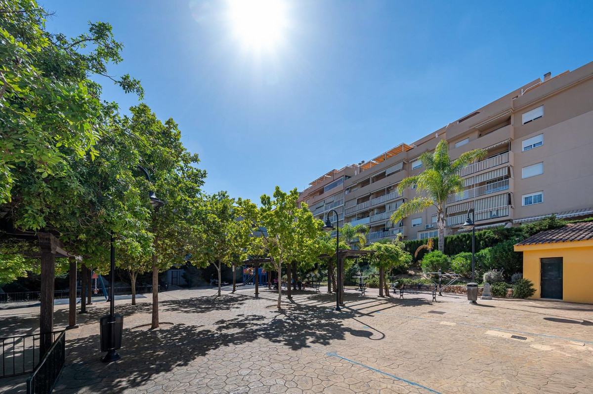 Appartement te koop in Fuengirola | 2 slaapkamers H5411668