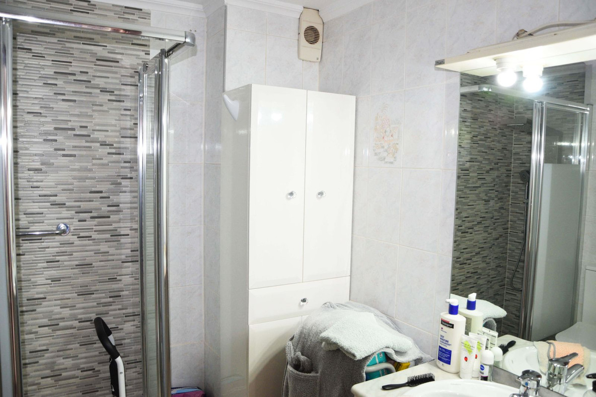 Appartement te koop in Fuengirola | 4 slaapkamers H5412280