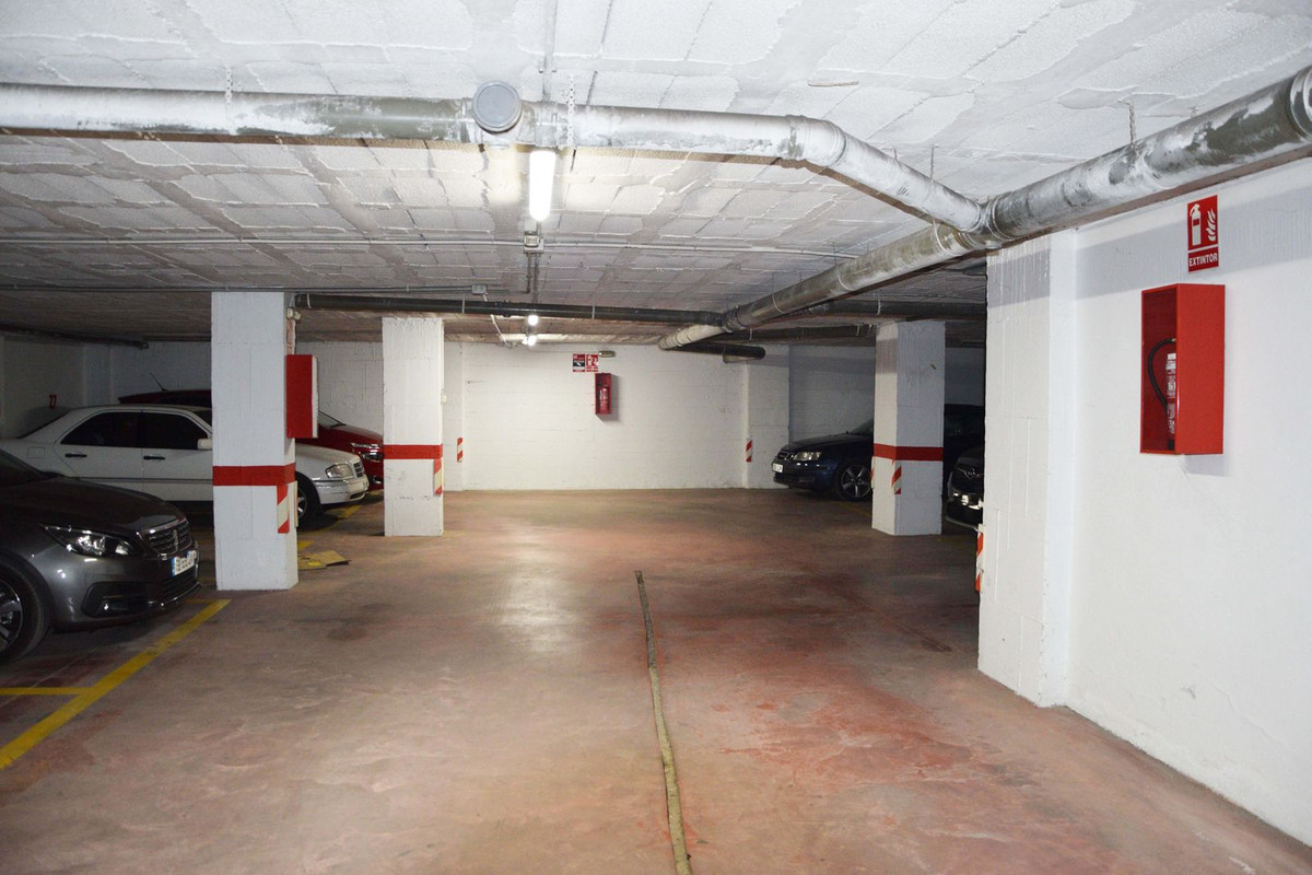 Appartement te koop in Fuengirola | 4 slaapkamers H5412280