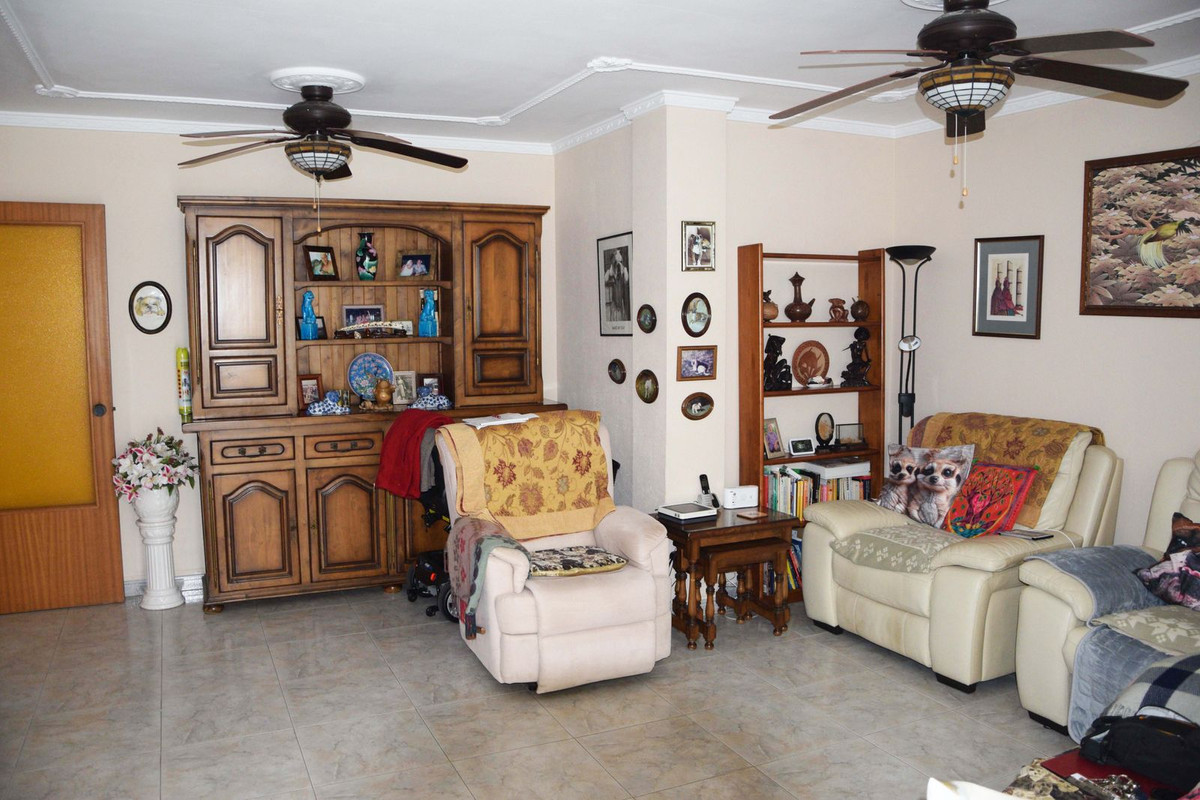 Appartement te koop in Fuengirola | 4 slaapkamers H5412280