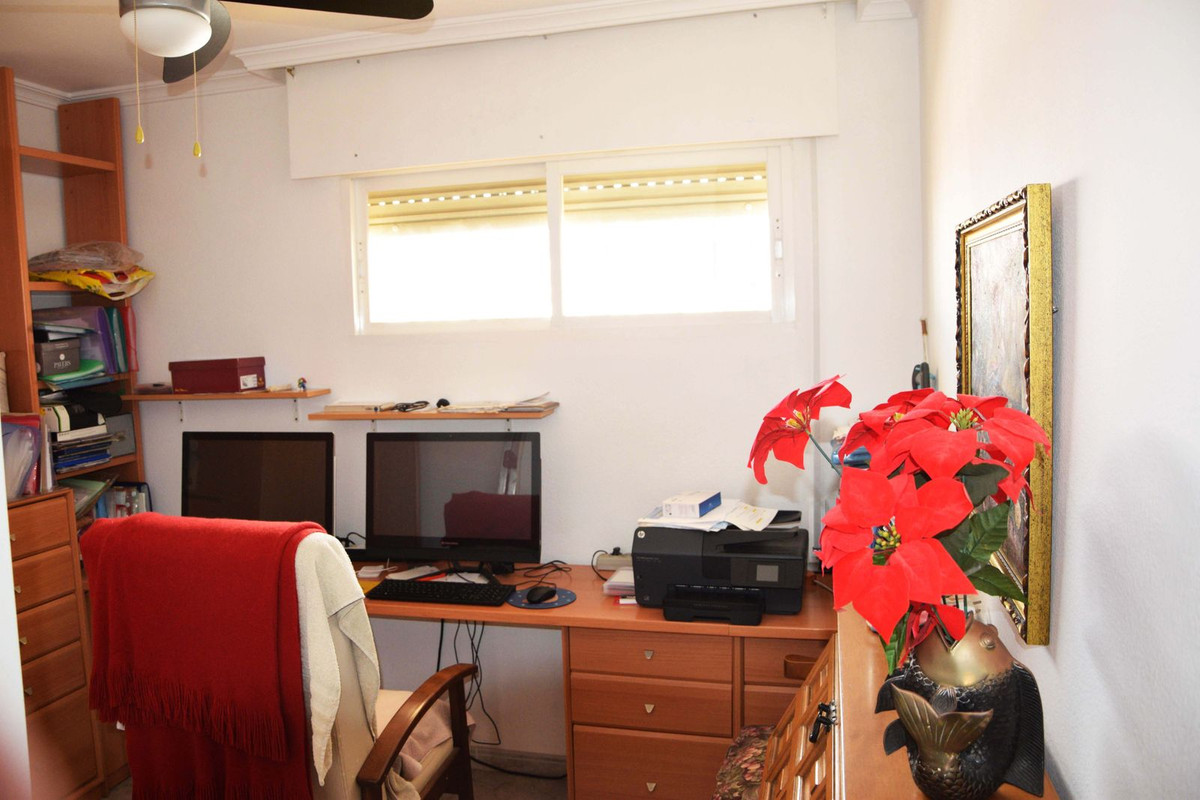 Appartement te koop in Fuengirola | 4 slaapkamers H5412280