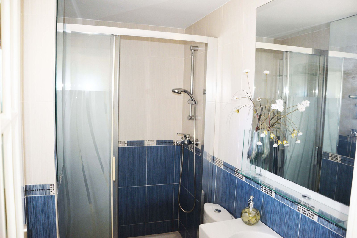 Appartement te koop in Fuengirola | 2 slaapkamers H5412307