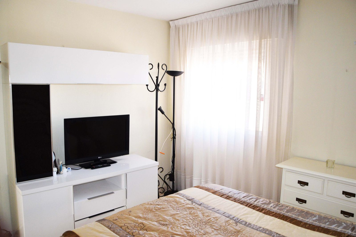 Appartement te koop in Fuengirola | 2 slaapkamers H5412307