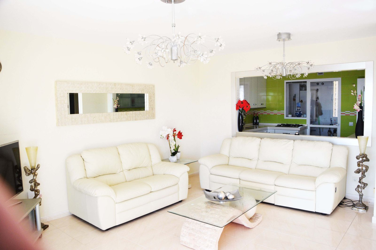 Appartement te koop in Fuengirola | 2 slaapkamers H5412307