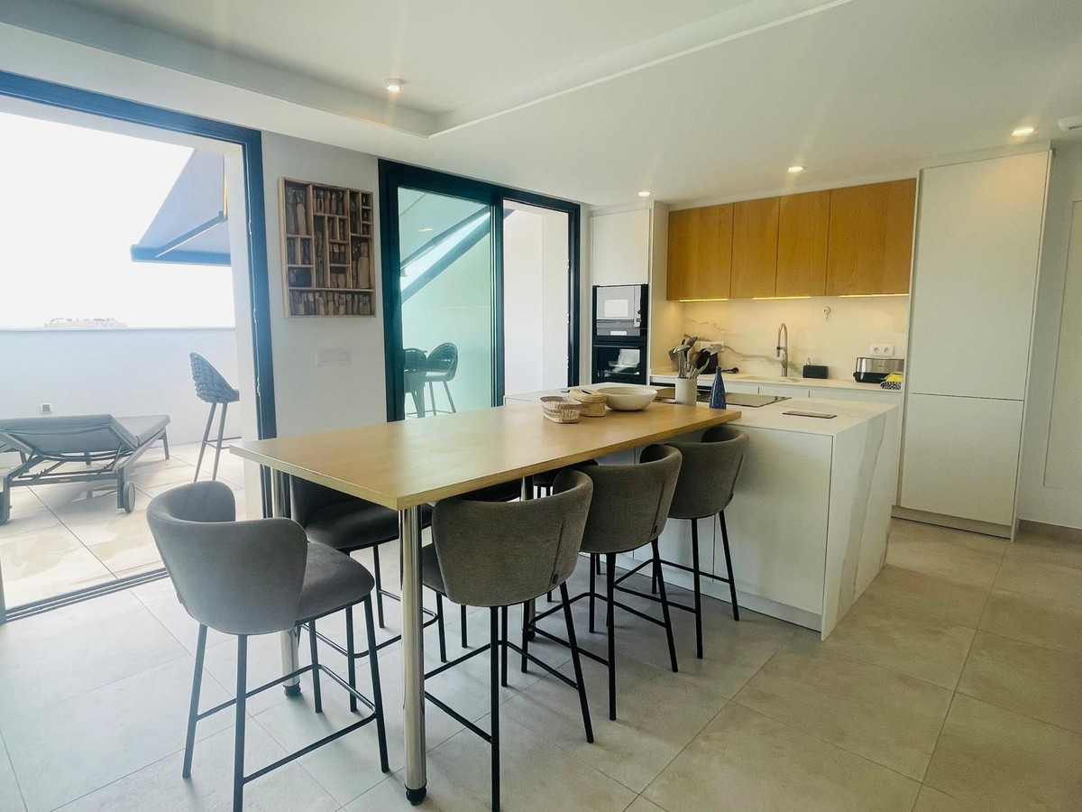 Penthouse te koop in Fuengirola | 3 slaapkamers H5414467