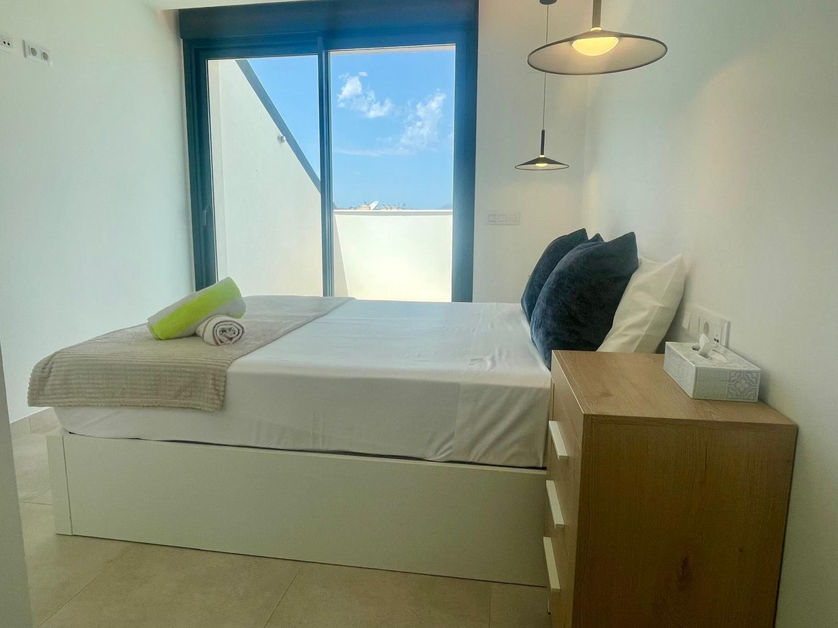Penthouse te koop in Fuengirola | 3 slaapkamers H5414467