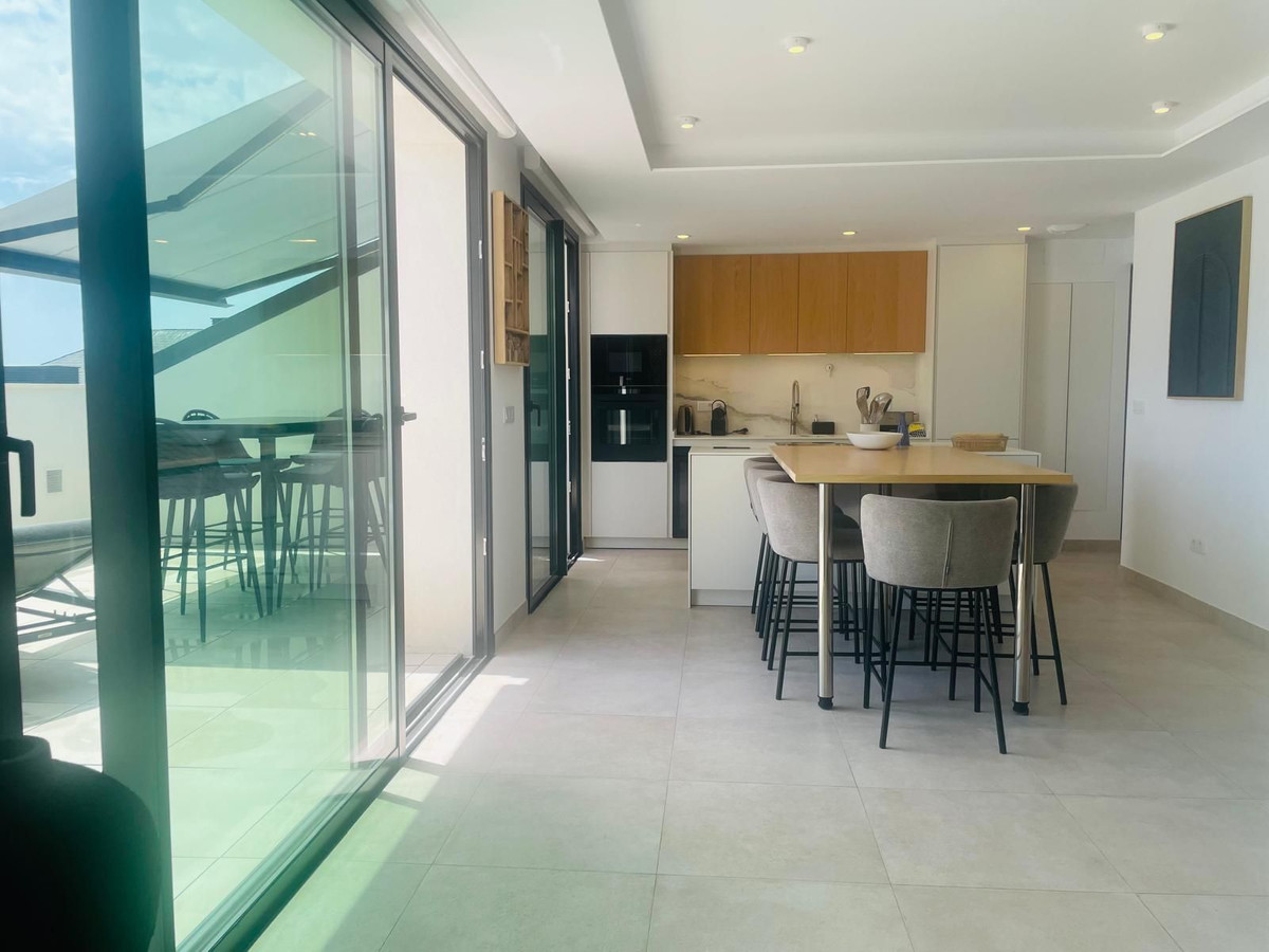 Penthouse te koop in Fuengirola | 3 slaapkamers H5414467
