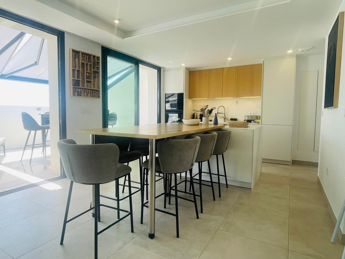Penthouse te koop in Fuengirola | 3 slaapkamers H5414467
