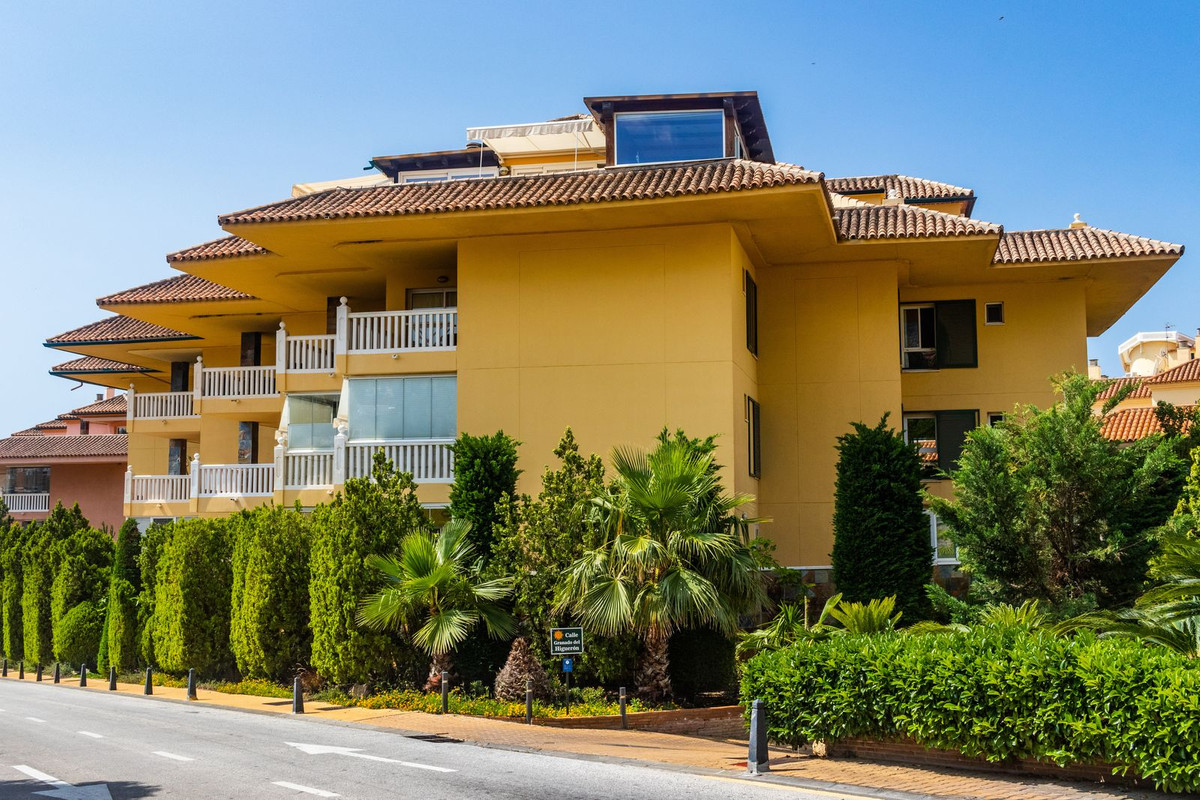 Appartement te koop in Fuengirola | 3 slaapkamers H5417056