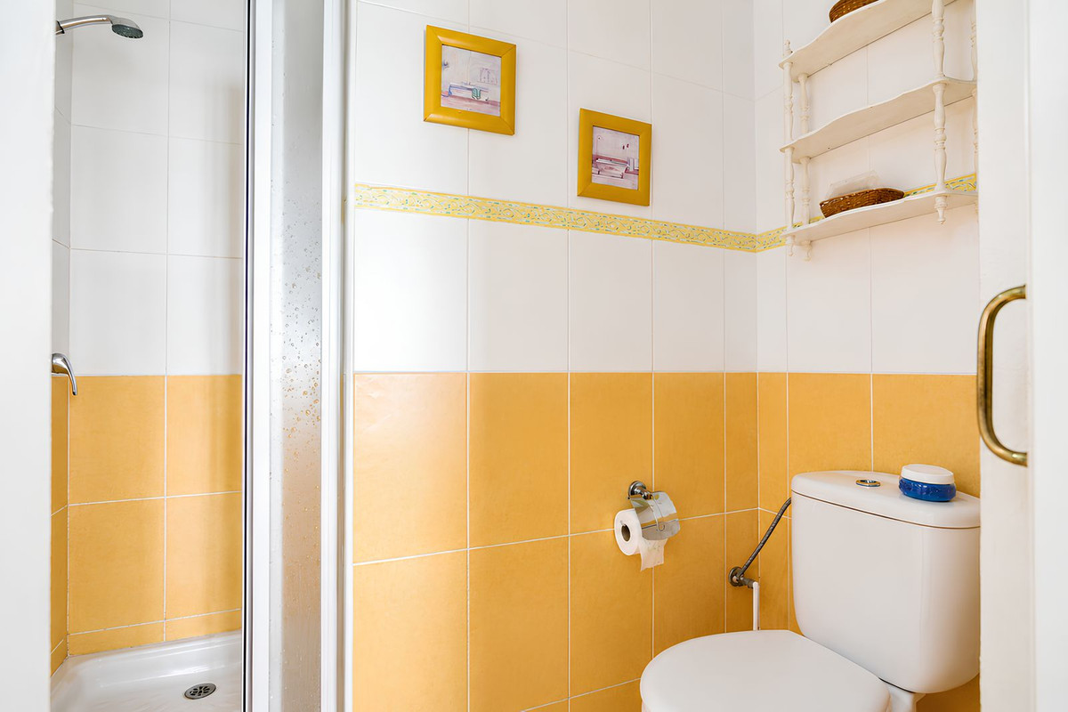 Appartement te koop in Fuengirola | 2 slaapkamers H5423239