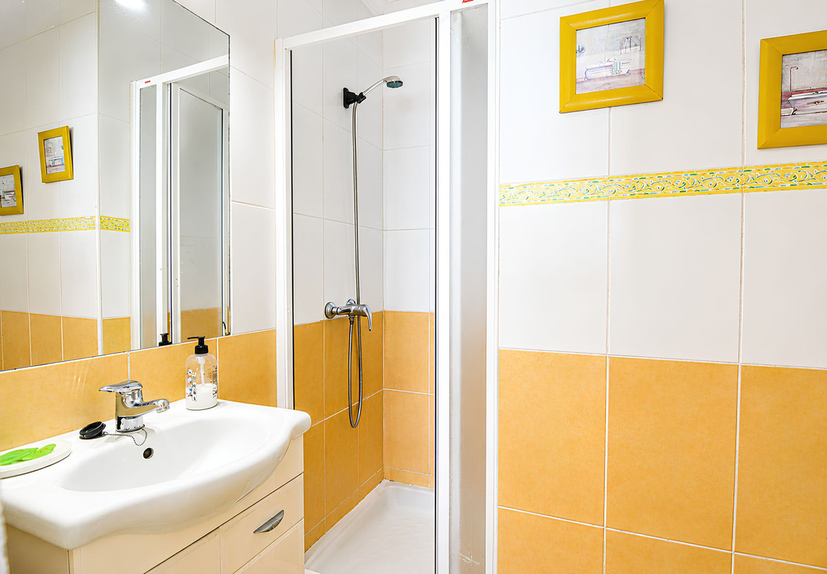 Appartement te koop in Fuengirola | 2 slaapkamers H5423239