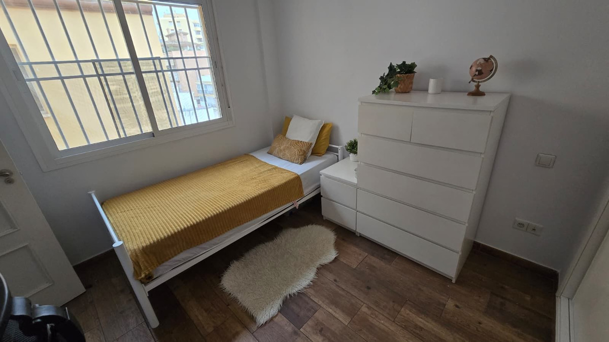Appartement te koop in Fuengirola | 3 slaapkamers H5424943